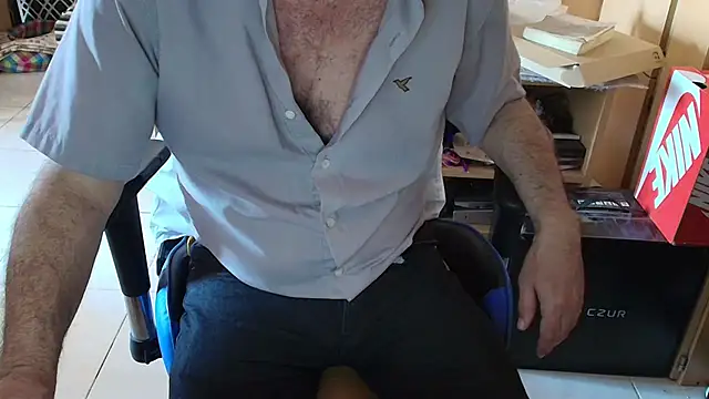 Snapshot of angelgarcia269 chatting on November 28, 2025, 1:03 pm angelgarcia269 online show from November 28, 2025, 1:03 pm