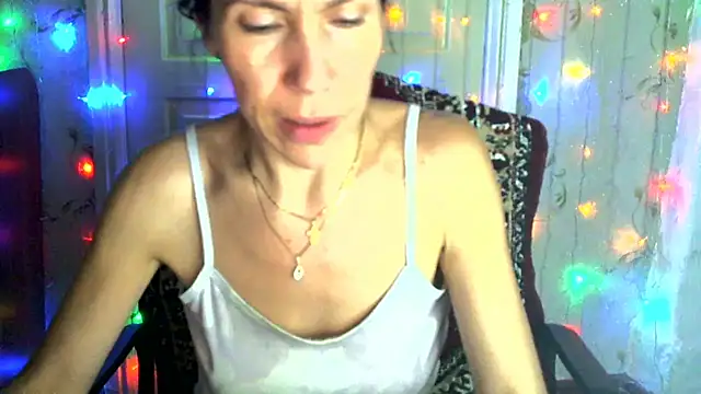 Snapshot of Ladywinter chatting on November 8, 2025, 7:01 pm Ladywinter online show from November 8, 2025, 7:01 pm