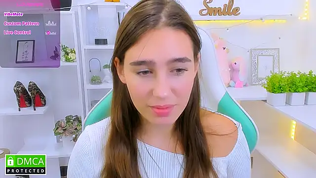  Eliizabeth  online show from September 8, 2025, 9:25 pm