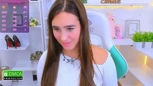  Eliizabeth  online show from September 13, 2025, 9:25 pm