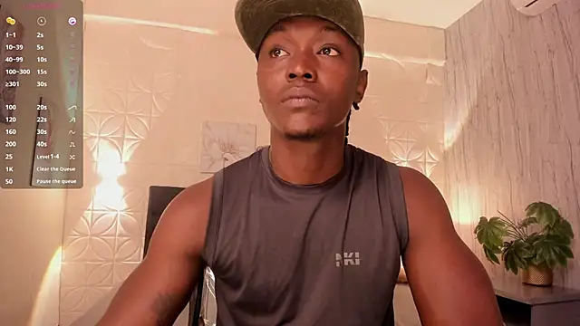 Snapshot of DannSmmith chatting on November 15, 2025, 11:29 am DannSmmith online show from November 15, 2025, 11:29 am