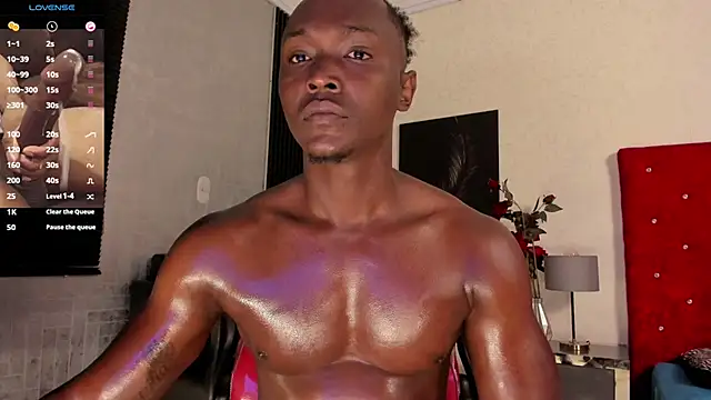 Snapshot of DannSmmith chatting on December 1, 2025, 10:42 am DannSmmith online show from December 1, 2025, 10:42 am