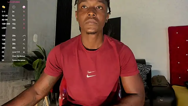 Snapshot of DannSmmith chatting on December 5, 2025, 11:19 am DannSmmith online show from December 5, 2025, 11:19 am