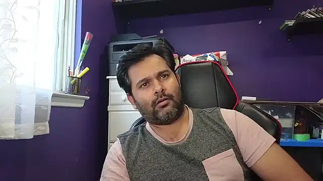 Sakhtlaundaz online show from December 13, 2024, 9:30 pm