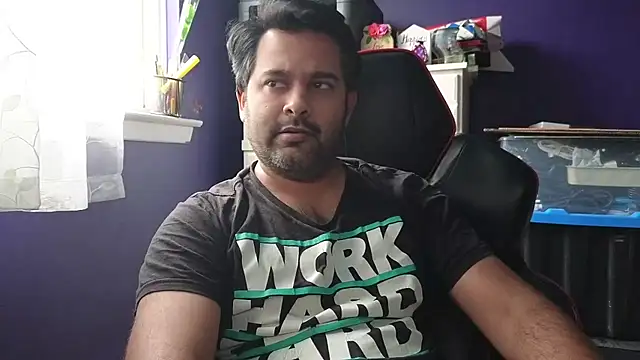 Sakhtlaundaz online show from December 28, 2024, 8:47 pm