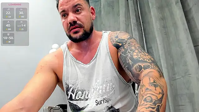 Snapshot of musclemonster31 chatting on February 13, 2025, 9:06 pm musclemonster31 online show from February 13, 2025, 9:06 pm