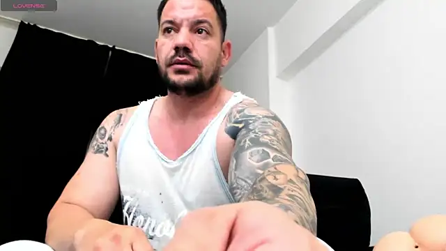 musclemonster31 online show from November 20, 2025, 8:58 am