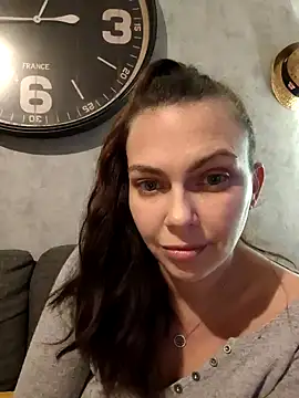 LEAsquirt91 online show from December 10, 2024, 11:51 pm