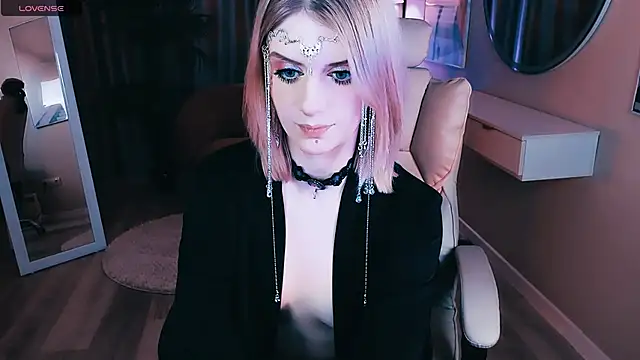 Snapshot of Noah_ElmerX chatting on March 11, 2025, 8:09 pm Noah ElmerX online show from March 11, 2025, 8:09 pm