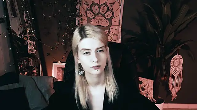 Snapshot of Noah_ElmerX chatting on November 13, 2025, 6:07 pm Noah ElmerX online show from November 13, 2025, 6:07 pm