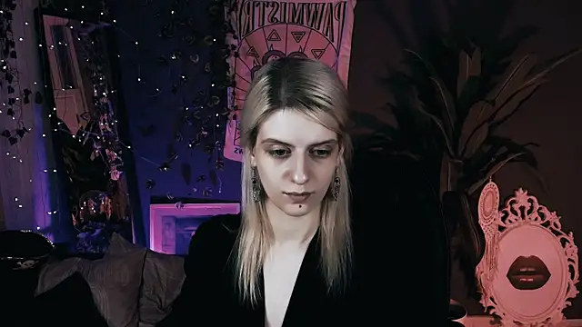 Snapshot of Noah_ElmerX chatting on December 4, 2025, 5:21 pm Noah ElmerX online show from December 4, 2025, 5:21 pm