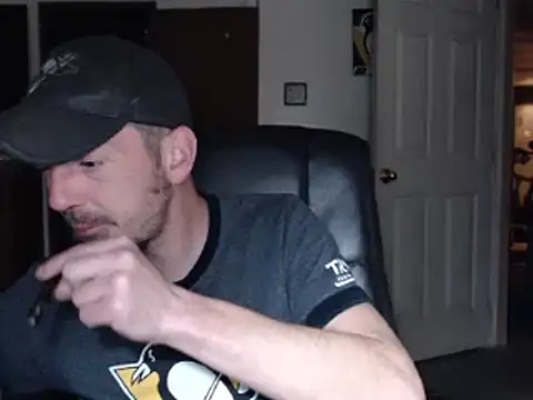 Snapshot of pensguy30 chatting on December 11, 2024, 2:41 am pensguy30 online show from December 11, 2024, 2:41 am