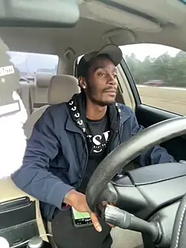 ITSONLYKENNY online show from February 10, 2025, 1:44 pm