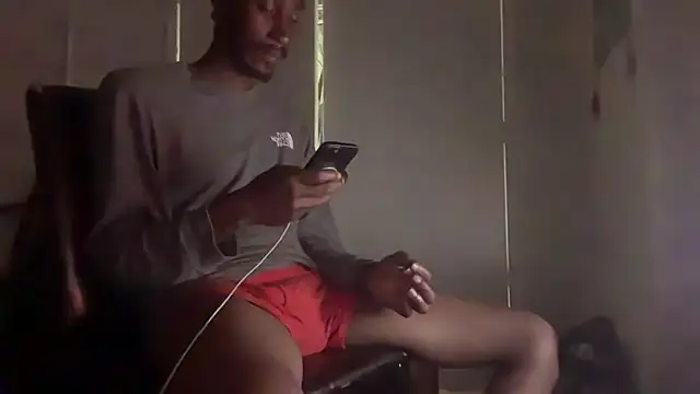 ITSONLYKENNY online show from September 19, 2025, 3:41 am