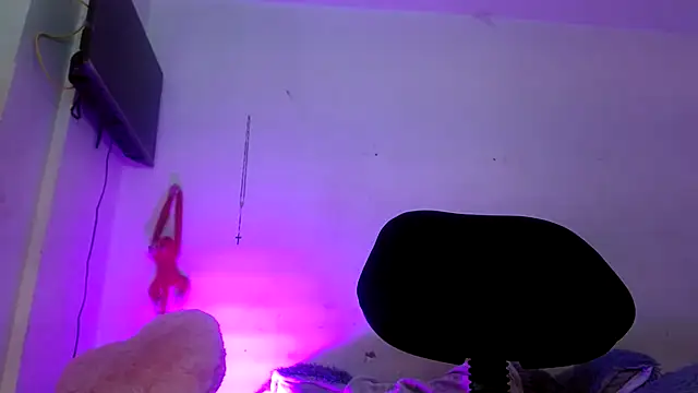 Snapshot of Katty_fox69 chatting on January 25, 2025, 6:12 am Katty fox69 online show from January 25, 2025, 6:12 am