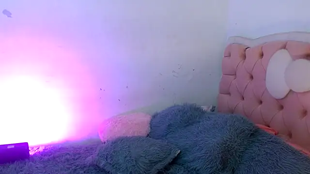 Snapshot of Katty_fox69 chatting on March 18, 2025, 7:19 am Katty fox69 online show from March 18, 2025, 7:19 am