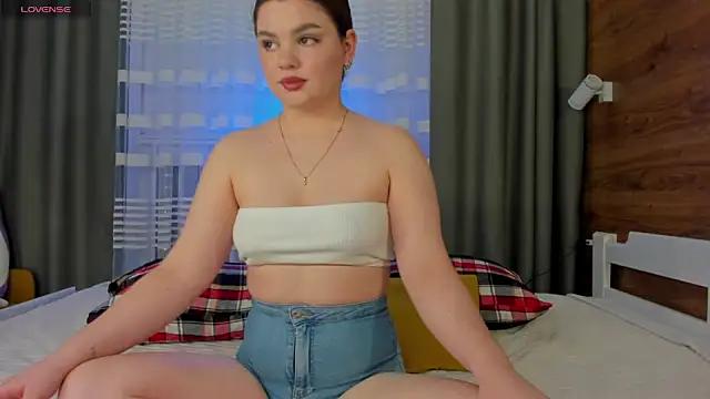 Snapshot of Elizabeth_Hottie_ chatting on December 6, 2024, 11:47 pm Elizabeth Hottie  online show from December 6, 2024, 11:47 pm