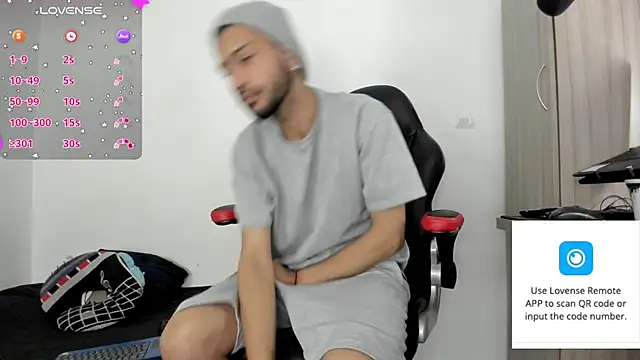 Snapshot of Aron_Baylor chatting on October 9, 2025, 1:14 am Aron Baylor online show from October 9, 2025, 1:14 am