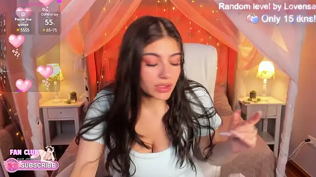 Snapshot of Ellie_Jhonson__ chatting on March 4, 2025, 3:15 pm Ellie Jhonson   online show from March 4, 2025, 3:15 pm