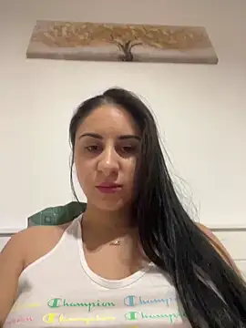 Snapshot of JenniferEdith chatting on December 6, 2024, 5:55 pm JenniferEdith online show from December 6, 2024, 5:55 pm