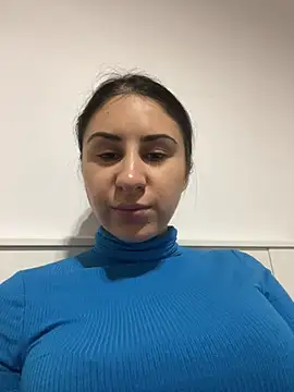 Snapshot of JenniferEdith chatting on February 5, 2025, 4:14 pm JenniferEdith online show from February 5, 2025, 4:14 pm