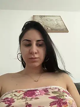 Snapshot of JenniferEdith chatting on February 22, 2025, 8:18 am JenniferEdith online show from February 22, 2025, 8:18 am