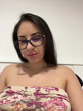 Snapshot of JenniferEdith chatting on February 25, 2025, 3:05 pm JenniferEdith online show from February 25, 2025, 3:05 pm