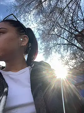 Snapshot of JenniferEdith chatting on March 7, 2025, 2:12 pm JenniferEdith online show from March 7, 2025, 2:12 pm