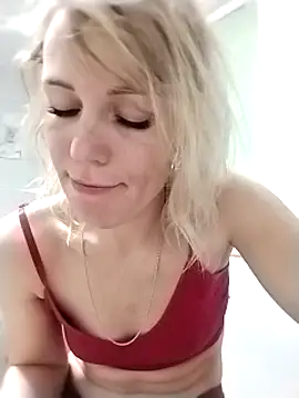 Snapshot of Linda_Gregory chatting on December 9, 2024, 2:34 am Linda Gregory online show from December 9, 2024, 2:34 am