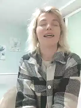 Snapshot of Linda_Gregory chatting on January 31, 2025, 11:35 pm Linda Gregory online show from January 31, 2025, 11:35 pm