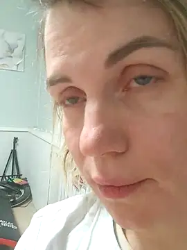 Snapshot of Linda_Gregory chatting on February 26, 2025, 2:15 am Linda Gregory online show from February 26, 2025, 2:15 am