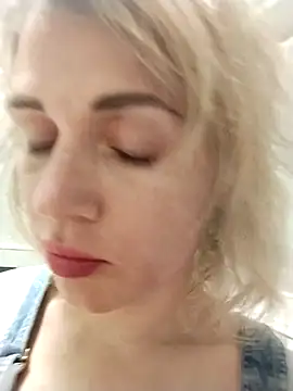 Snapshot of Linda_Gregory chatting on November 3, 2025, 11:15 pm Linda Gregory online show from November 3, 2025, 11:15 pm