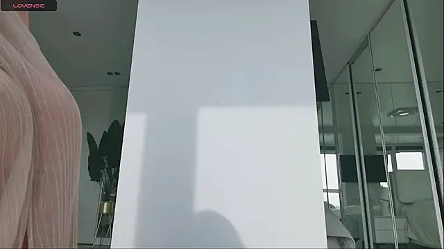 wowEva online show from March 16, 2025, 9:16 am