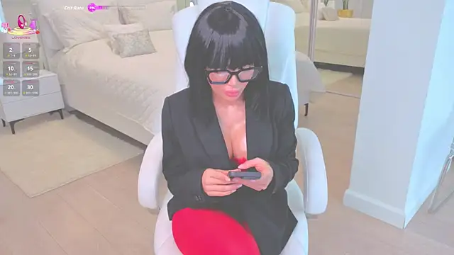 wowEva online show from September 25, 2025, 8:18 am