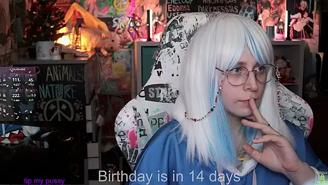 ShiroiFubuki online show from February 6, 2025, 7:18 pm