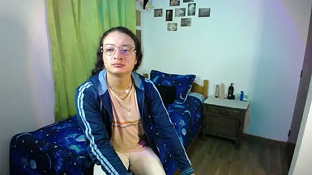 monkeywillwhite online show from October 25, 2025, 3:03 am