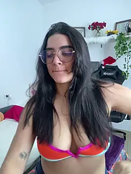 Snapshot of Lia_flowers chatting on December 29, 2024, 5:22 pm Lia flowers online show from December 29, 2024, 5:22 pm