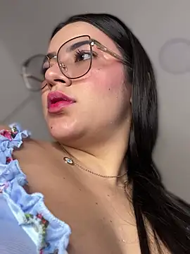 Snapshot of Lia_flowers chatting on January 19, 2025, 10:39 pm Lia flowers online show from January 19, 2025, 10:39 pm