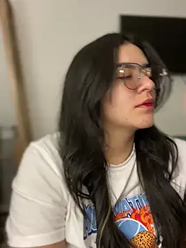 Snapshot of Lia_flowers chatting on January 21, 2025, 4:32 am Lia flowers online show from January 21, 2025, 4:32 am