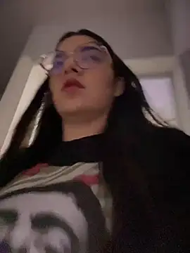Snapshot of Lia_flowers chatting on March 18, 2025, 5:31 am Lia flowers online show from March 18, 2025, 5:31 am