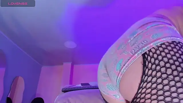 Patty jenkinss  online show from February 7, 2025, 3:23 am