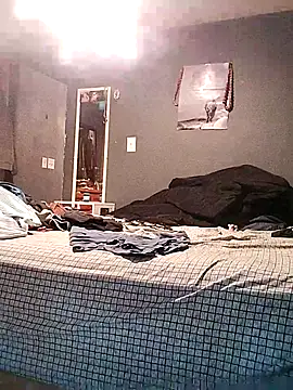 Snapshot of hottestcouplevaa chatting on December 13, 2025, 10:04 pm hottestcouplevaa online show from December 13, 2025, 10:04 pm