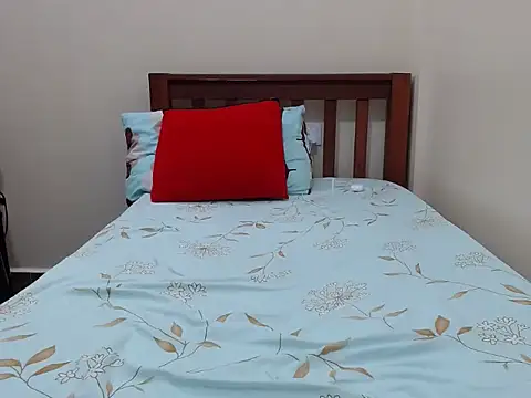 Snapshot of traper_1 chatting on October 2, 2025, 8:16 pm traper 1 online show from October 2, 2025, 8:16 pm