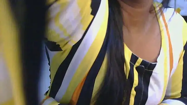 Snapshot of esita_1212 chatting on November 20, 2025, 12:55 am esita 1212 online show from November 20, 2025, 12:55 am