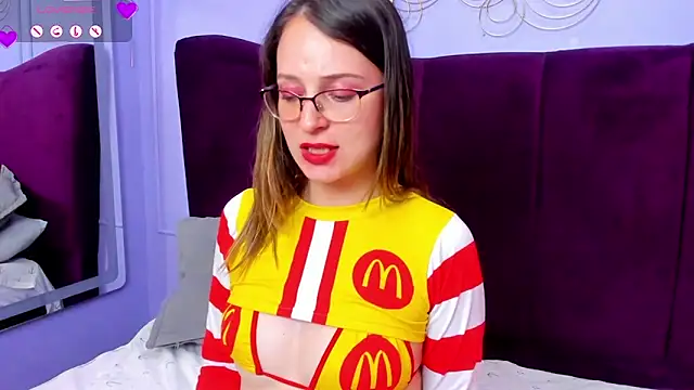 Snapshot of AmbeerWood_ chatting on March 9, 2025, 6:00 pm AmbeerWood online show from March 9, 2025, 6:00 pm