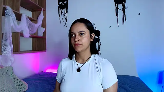 VICTORIABLACK xh online show from October 6, 2025, 11:18 am