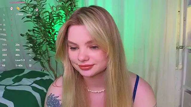 Snapshot of Hottie_Jane chatting on March 22, 2025, 6:03 pm Hottie Jane online show from March 22, 2025, 6:03 pm
