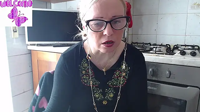 martachatte online show from March 11, 2025, 1:56 pm