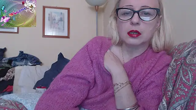 martachatte online show from October 2, 2025, 9:05 am