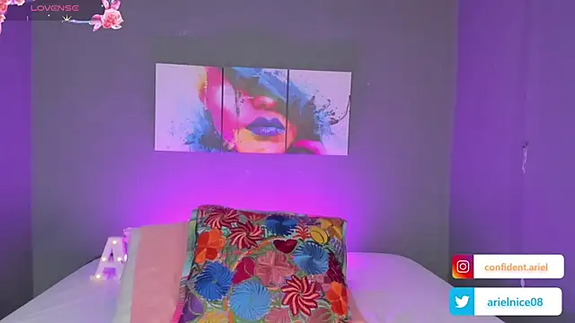 ariel35 online show from January 12, 2025, 12:18 am